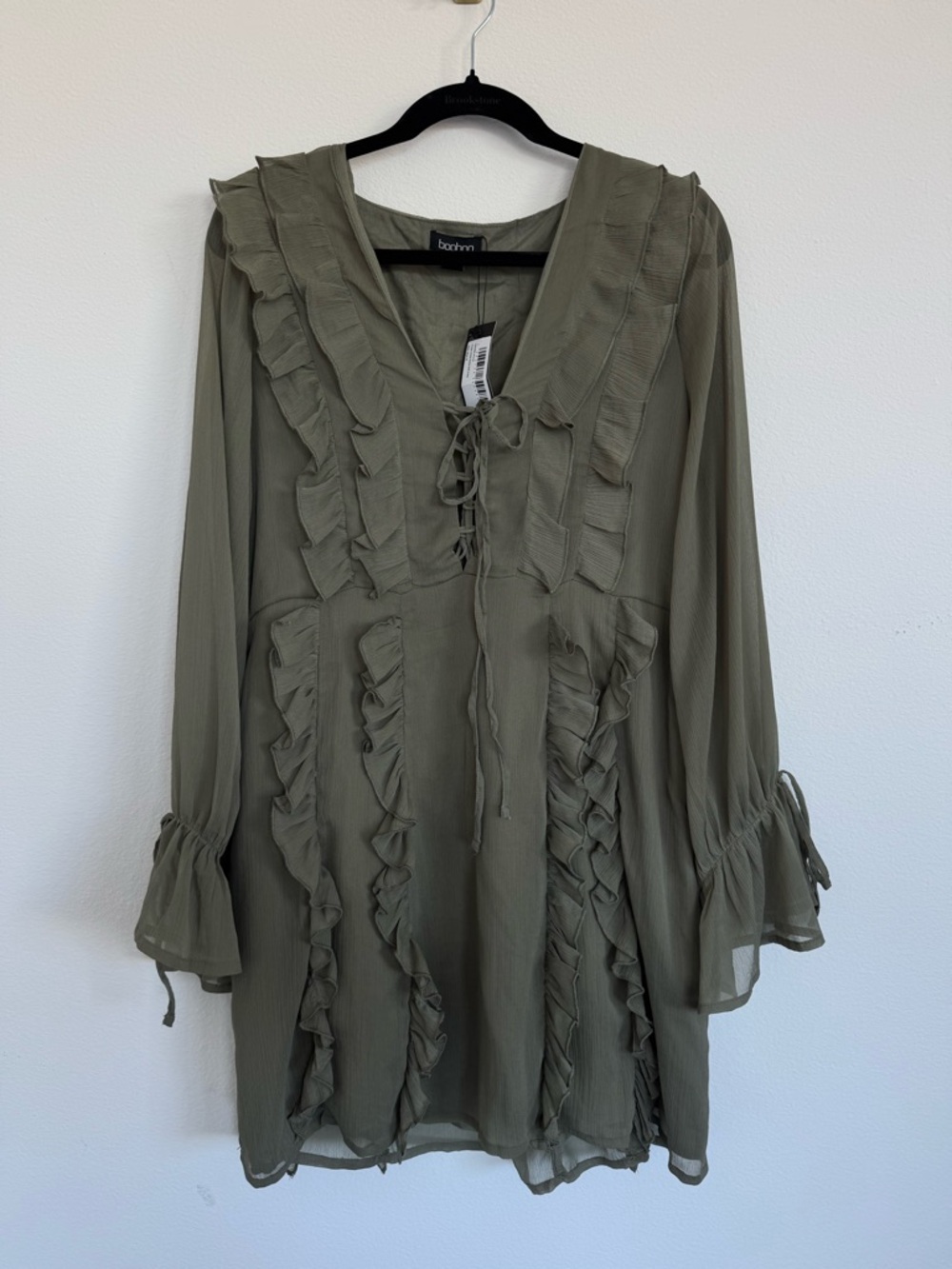 Brand New Boohoo Mini Dress with Ruffle Details